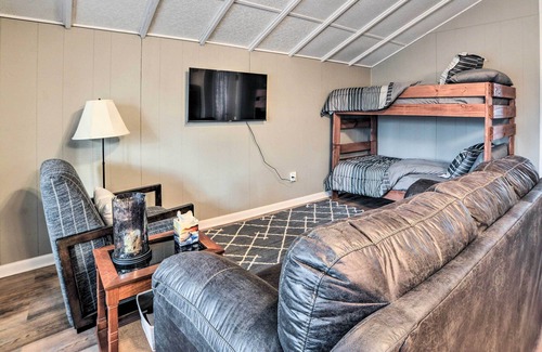Almo Cabin | Cozy Murray Cabin ~ 1 Mi to Kentucky Lake!