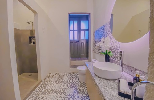 Puebla Apartment | Cozy 1-bedroom suite in amazing Puebla with King size bed, WiFi and bathtub