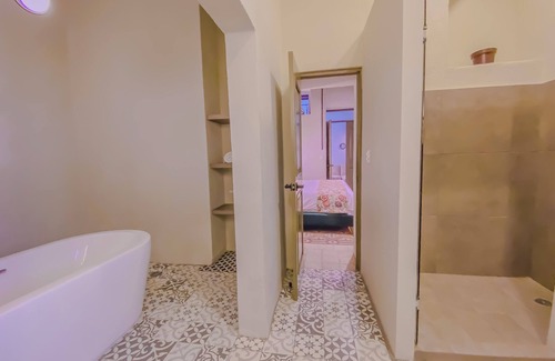 Puebla Apartment | Cozy 1-bedroom suite in amazing Puebla with King size bed, WiFi and bathtub
