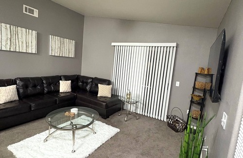 North Las Vegas Condo | Cozy new 1-bedroom condo with Heat and WiFi in awesome North Las Vegas