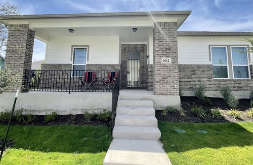 Austin Apartment | Cozy, new, private guest suite in southeast Austin