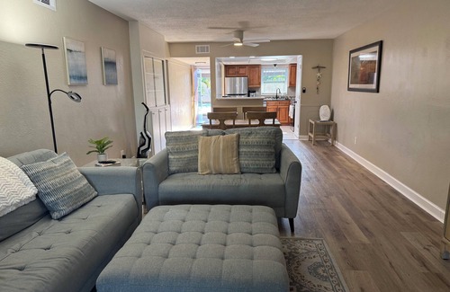 St. Petersburg Condo | Cozy, newly remodeled 2-bedroom condo with easy access to beaches and downtown