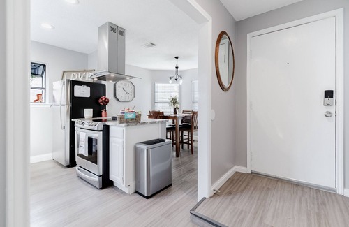 Lewisville House | Cozy Newly Renovated Entire Residential Home