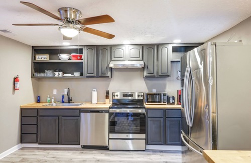 Newport Cottage | Cozy Newport Cottage Near Stadiums & Downtown