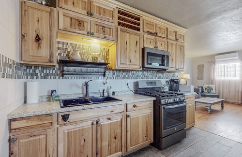 Northeast Heights House | Cozy Nook near I-25/I-40 Interchange