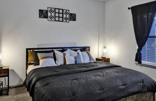 Sand Ridge Apartment | Cozy Oasis 1 Bedroom Gem: near Downton, UAB, and Samford University.