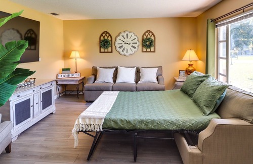 Silver Springs Shores House | Cozy Ocala Home w/ Game Room ~ 11 Mi to Downtown!