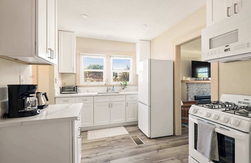 Point Loma Heights House | Cozy Ocean Beach Bungalow