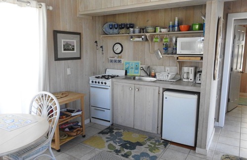 Hope Town House | Cozy Ocean-Side Cottage in Historic Hope Town Settlement