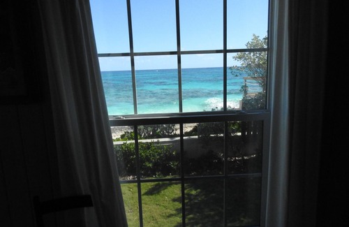 Hope Town House | Cozy Ocean-Side Cottage in Historic Hope Town Settlement