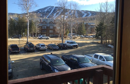 Carrabassett Valley Apartment | Cozy~ON LIFT~Studio~Sugarloaf Views~Walk to it All!