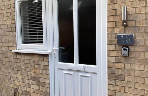 Ely Apartment | Cozy One Bed Flat Close to Ely Cathedral - For Two