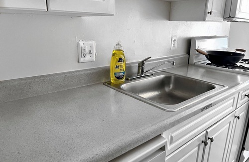 Gaithersburg Apartment | Cozy One Bedroom Apartment in Gaithersburg!