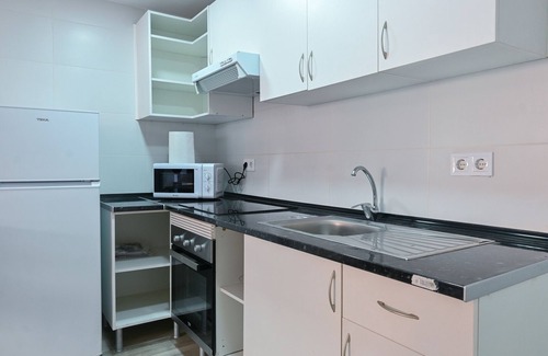 Prosperidad Apartment | Cozy one bedroom apartment in Chamartin