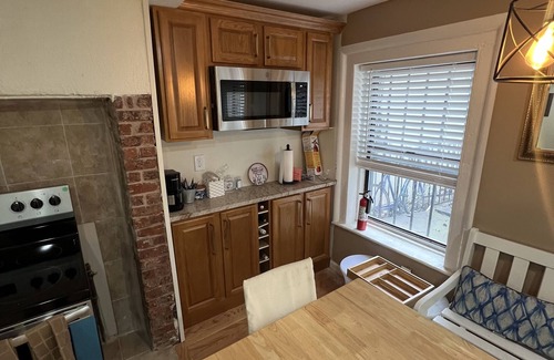 Bedford-Stuyvesant Apartment | Cozy one bedroom in Brooklyn NY