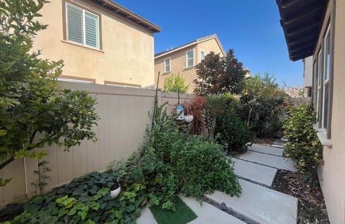 Chino House | Cozy one private bedroom with private bathroom in Chino