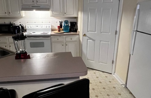 Austell Apartment | Cozy pace to call home ,short and long stays welcome. Long stays are discounted