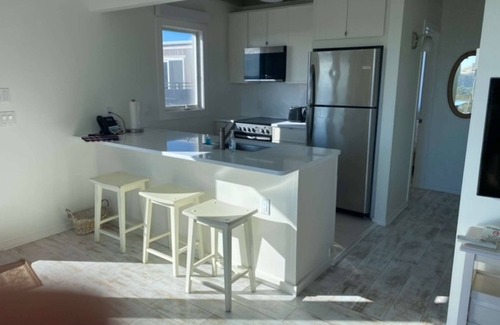 Napeague Apartment | Cozy Pad 2BR Beachside Home | TennisPoolFreePKG