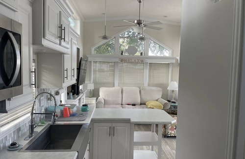 Newport RV Rental | Cozy park model at campground in enchanting Newport NC.
