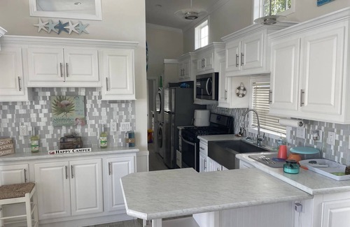 Newport RV Rental | Cozy park model at campground in enchanting Newport NC.