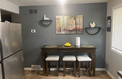 Canton House | Cozy Penthouse style Vacation Unit close to Hall of Fame