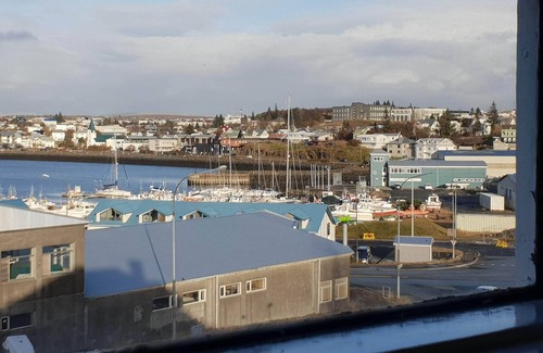 Hafnarfjordur Apartment | Cozy penthouse with beautiful sea view