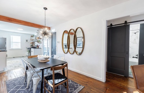 Villas Cottage | Cozy Pet-Friendly Beach Cottage 2 Blocks from the Bay
