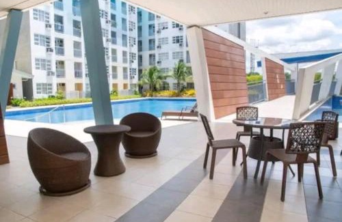 Sasa Apartment | Cozy place by seawind, Davao City Near davao airport SMX Sm lanang Sasa wharf, Dusit Thani, Grand regal hotel,Azuela cove and a lot more