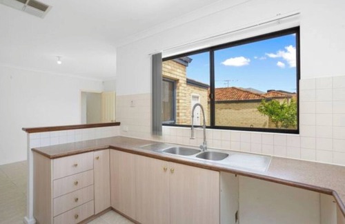 Nollamara House | Cozy place near City & Shops