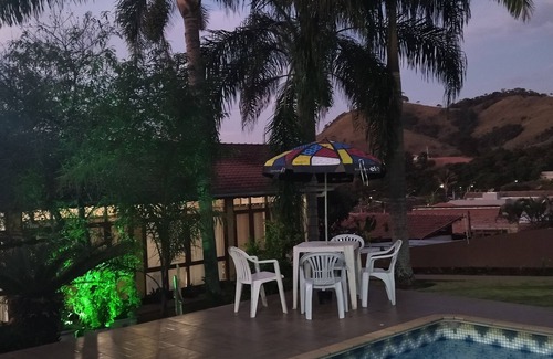 Lindoia House | Cozy place wifi 250 MB pet-friendly