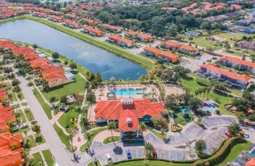 Bellavida House | Cozy Pool Townhouse near to Disney - Bella Vida