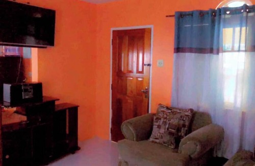 Buff Bay House | Cozy & private 2BR home with AC ,WIFI and Free parking
