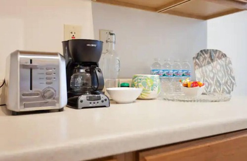 Cincinnati Apartment | Cozy Private Apartment - Free Parking