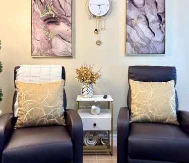 Orlando House | Cozy Private Apartment - Stylish & Spotless