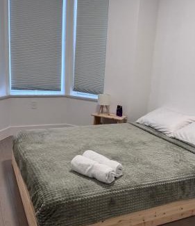 West New York House | Cozy & Private Bedroom with Dedicated Bathroom