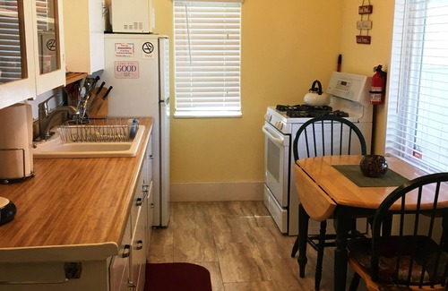 Lava Hot Springs House | Cozy Private Candlelight Cottage on Main Street in Lava Hot Springs