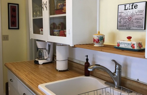 Lava Hot Springs House | Cozy Private Candlelight Cottage on Main Street in Lava Hot Springs