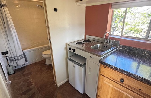 West Sedona Cabin | Cozy, Private Cabin, Walk to trails, stores, restaurants. AC, WiFi