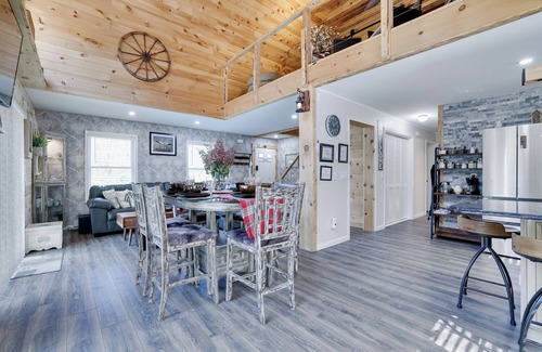 Pocono Summit Ski Chalet | Cozy Private Cottage with Lake Access at Mount Pocono
