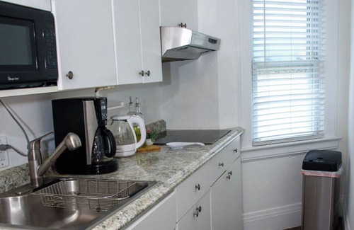 Englewood House | COZY PRIVATE ROOM"B"