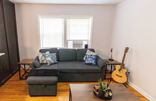 Forest Hill Apartment | COZY, QUAINT, BEAUTIFUL ONE BEDROOM APARTMENT NEWARK