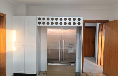 Merrylands House | Cozy Queen Room in Spacious Merrylands Home - M4