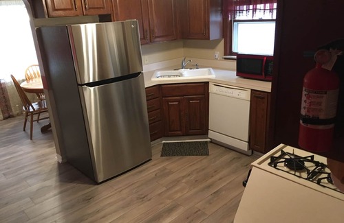 Parma House | Cozy & Quiet beautiful 4 bedrooms , close to downtown, Cleve clinic