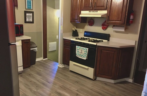 Parma House | Cozy & Quiet beautiful 4 bedrooms , close to downtown, Cleve clinic
