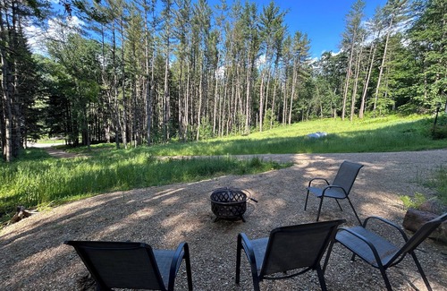 Ontario House | Cozy, quiet Cabin near Kickapoo River & Wildcat Mountain. Perfect for fisherman.