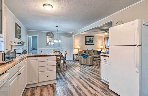 Sanford House | Cozy & Quiet Sanford Home ~ 5 Mi to Downtown!
