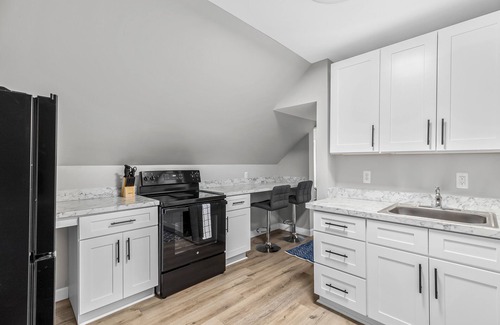 Mount Clemens Apartment | Cozy & Quiet Studio Flat in Historic Mount Clemens
