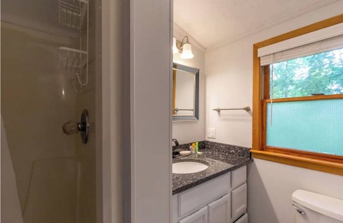 Clarks Chapel Cabin | Cozy red cabin in beautiful Franklin, North Carolina with all the comforts!@