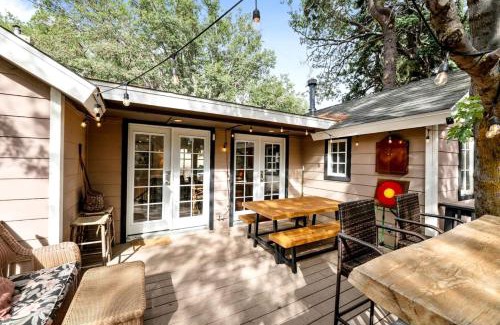 Green Valley Lake House | Cozy Renovated Cabin Beautifully Design with Private Deck in California