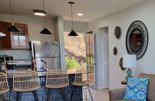 Panama Beach Villa | Cozy Resort Beach Condo in Playa Hermosa
